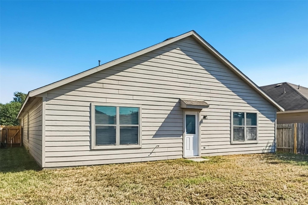 7211 Alava Drive - Photo 14