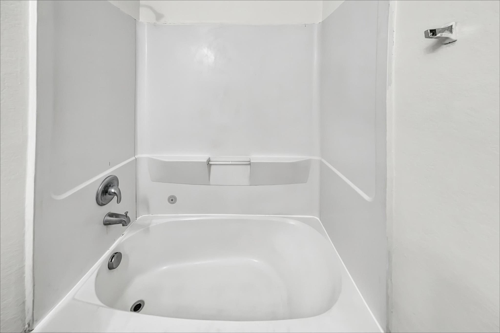 7211 Alava Drive - Photo 11