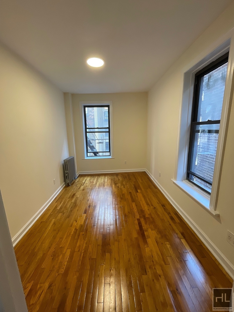 East 84th Street - Photo 2