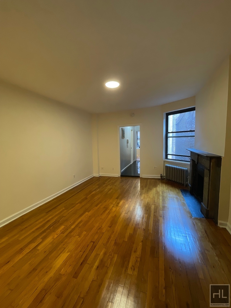 East 84th Street - Photo 0