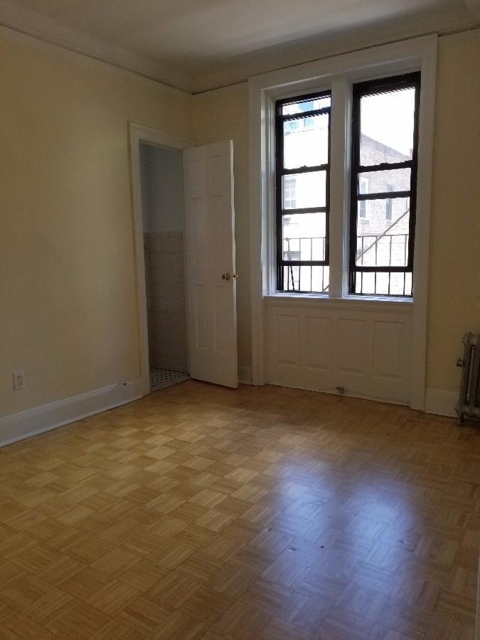 West 45 Street - Photo 0
