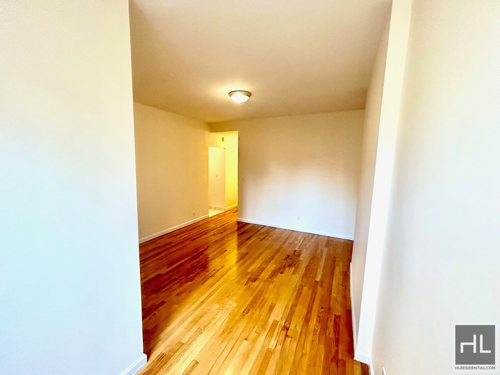 East 91st Street - Photo 1