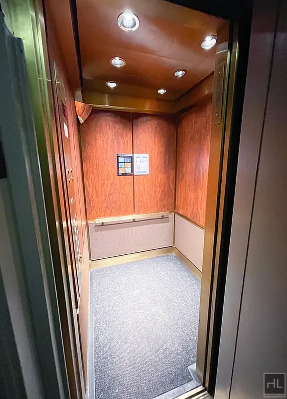 East 84th Street - Photo 11
