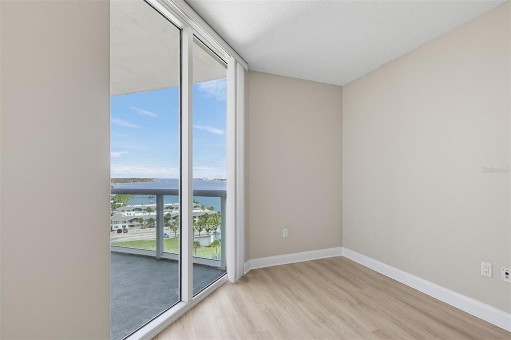 241 Riverside Drive - Photo 22