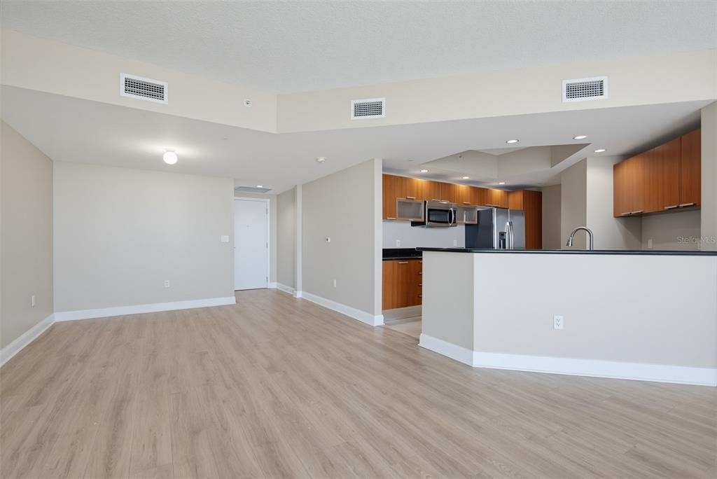 241 Riverside Drive - Photo 12