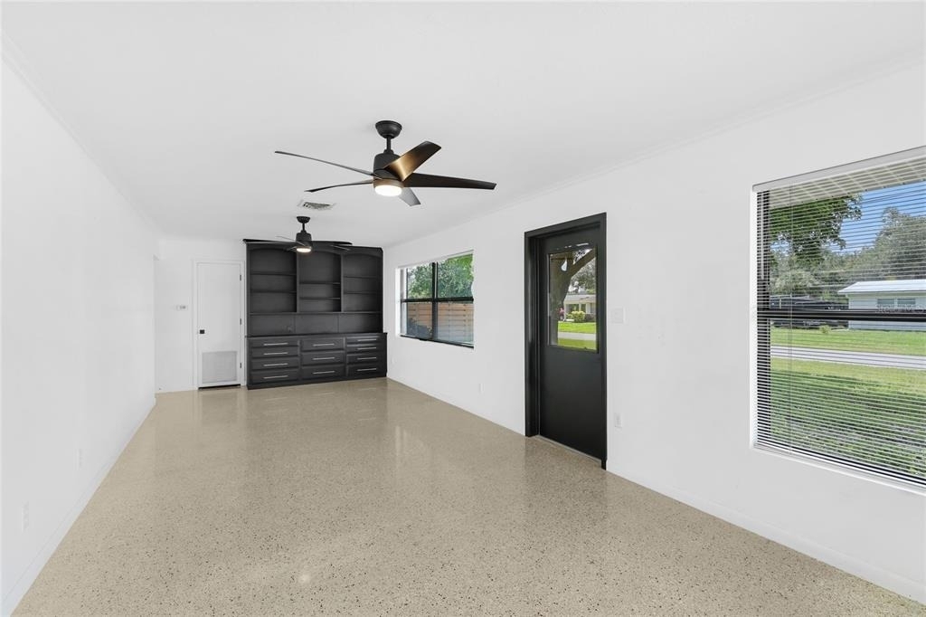 2723 Lynnhurst Street - Photo 9