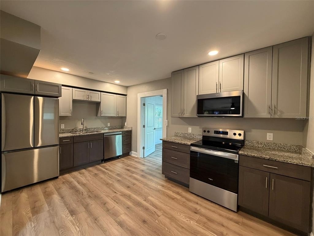 101 W Lemon Street - Photo 5