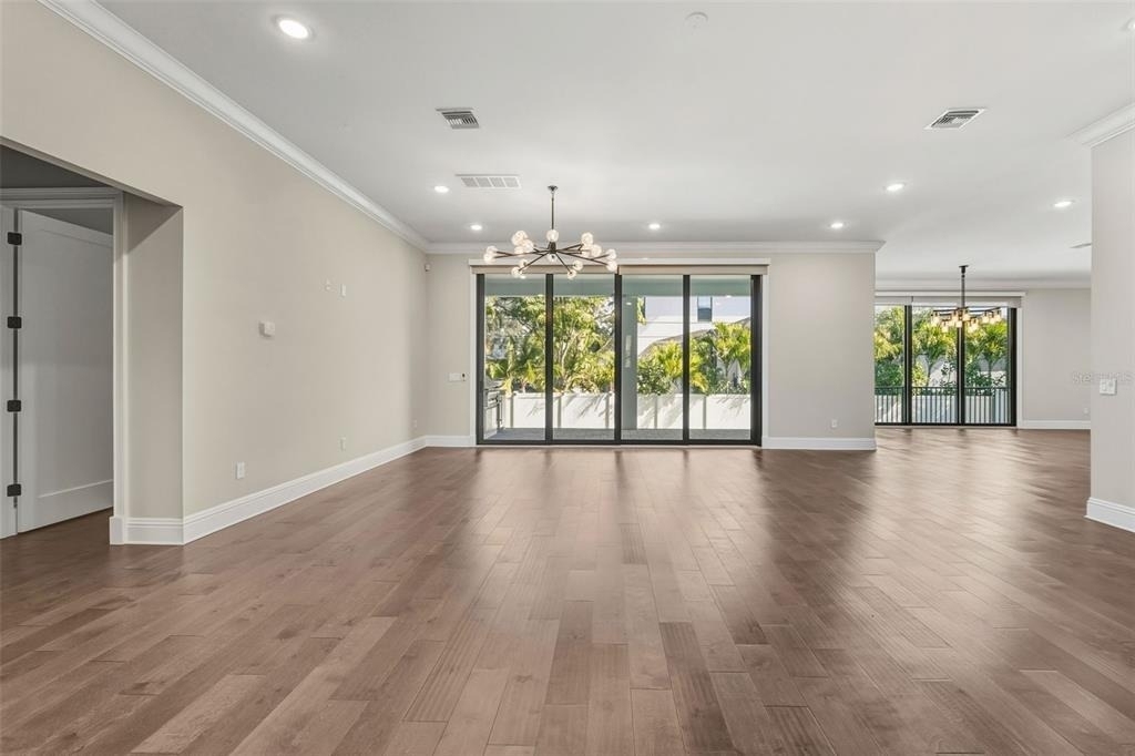 481 W Davis Boulevard - Photo 4