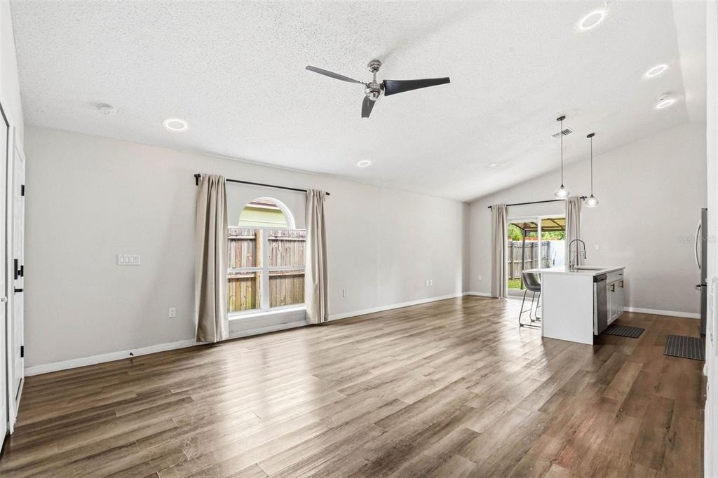 5916 Lake Front Drive - Photo 6