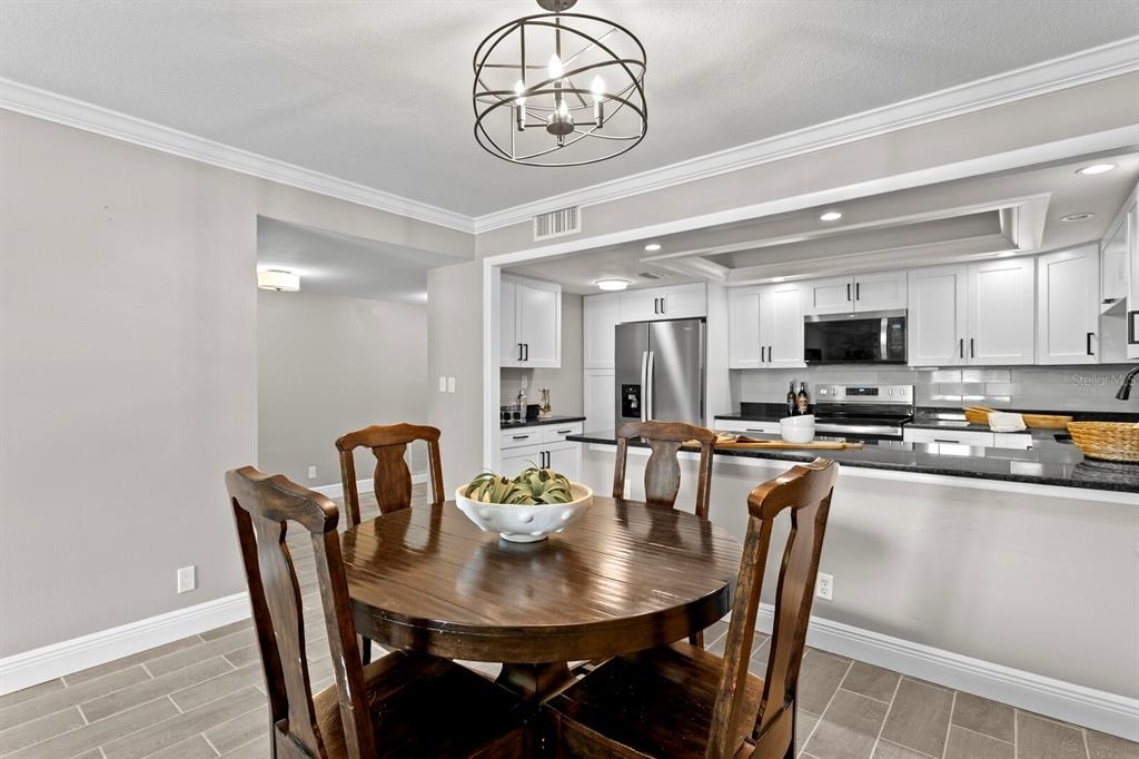 100 Oakmont - Photo 8
