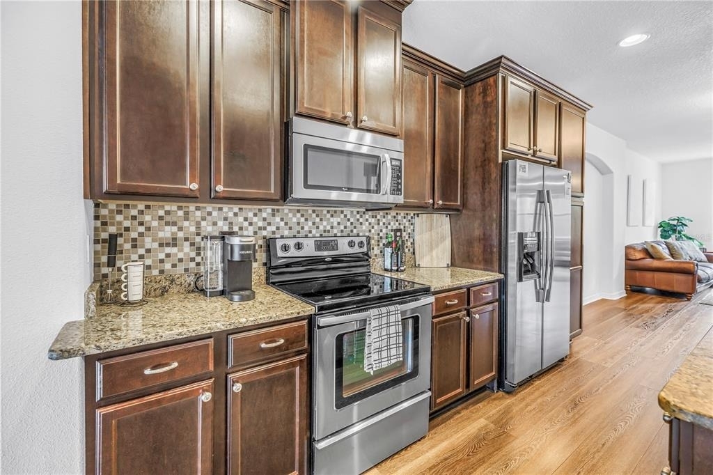 9715 Bay Grove Lane - Photo 8
