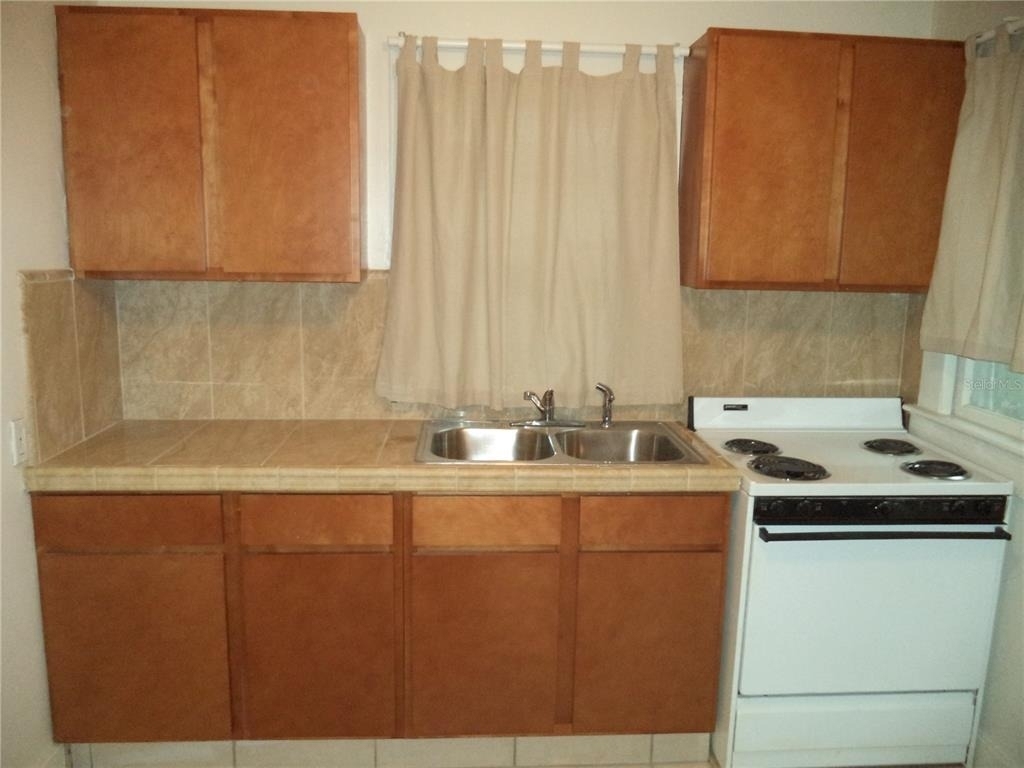 750 7th Avenue N - Photo 3