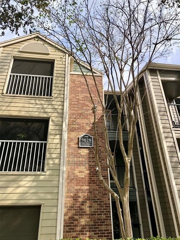 5028 Park Central Drive - Photo 1