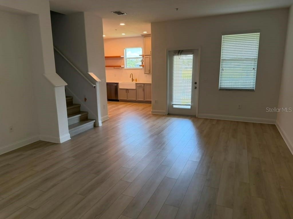 1221 Priory Circle - Photo 7