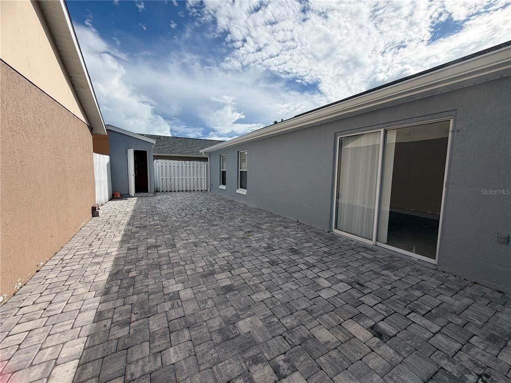 2418 Harbor Town - Photo 18