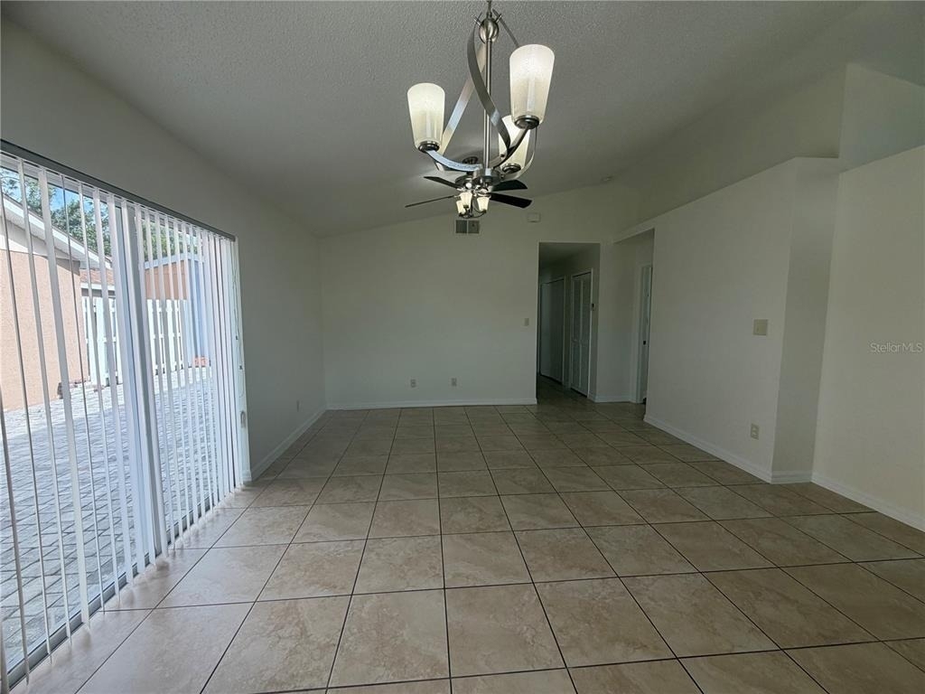 2418 Harbor Town - Photo 3
