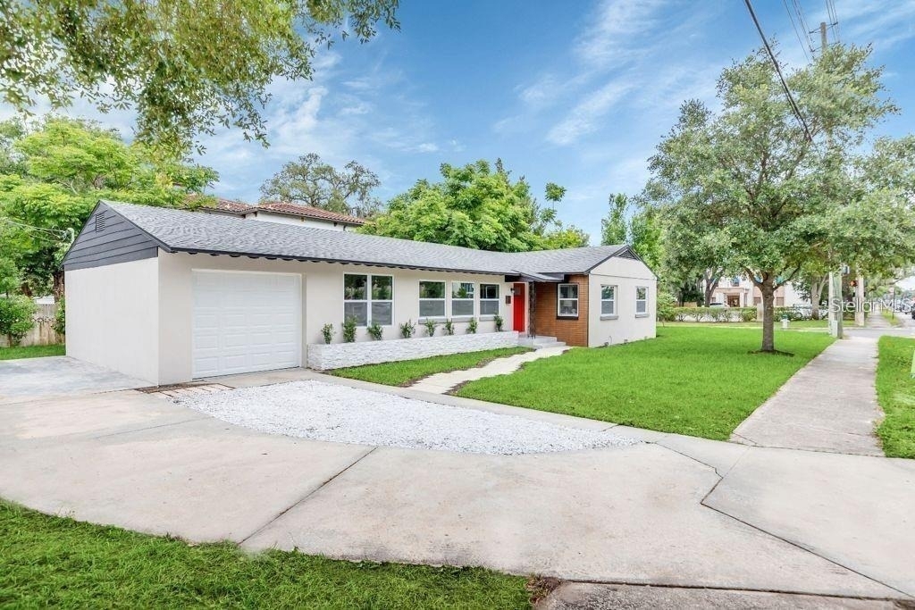 101 S Lakemont Avenue - Photo 1
