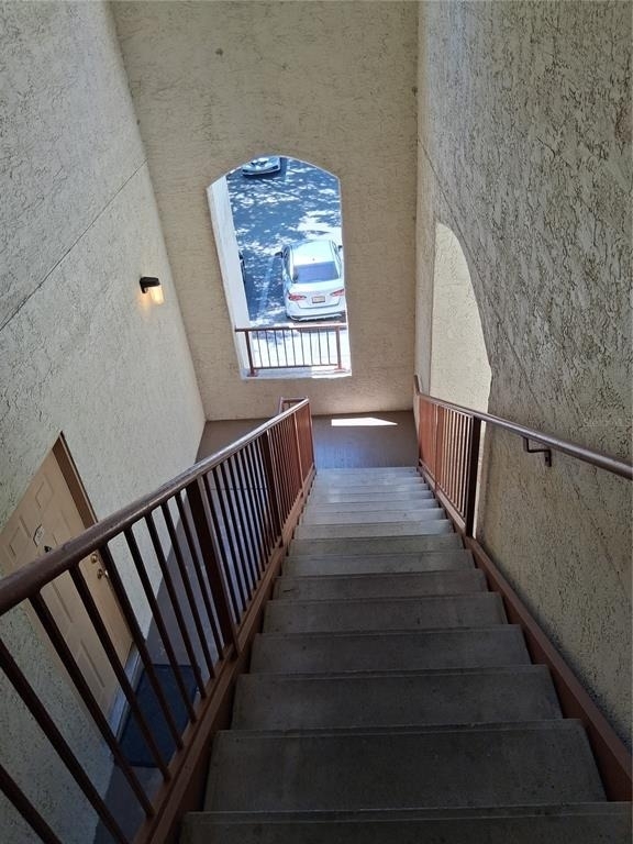 829 Camargo Way - Photo 18