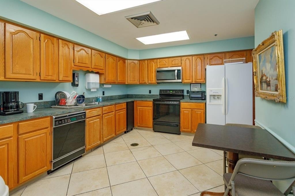 7550 Hinson Street - Photo 39