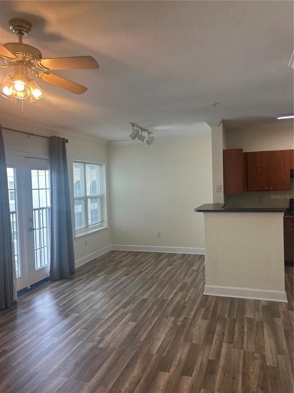 300 E South Street - Photo 4
