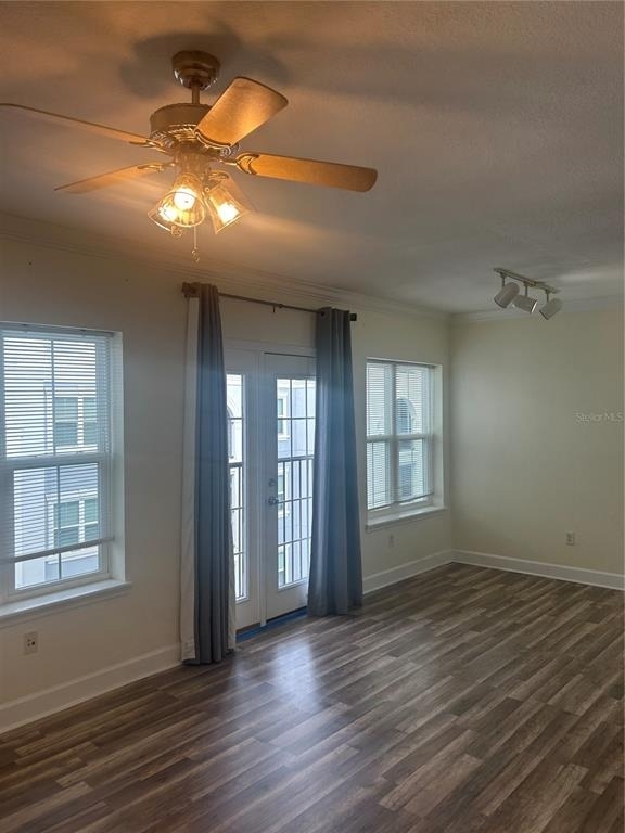 300 E South Street - Photo 5
