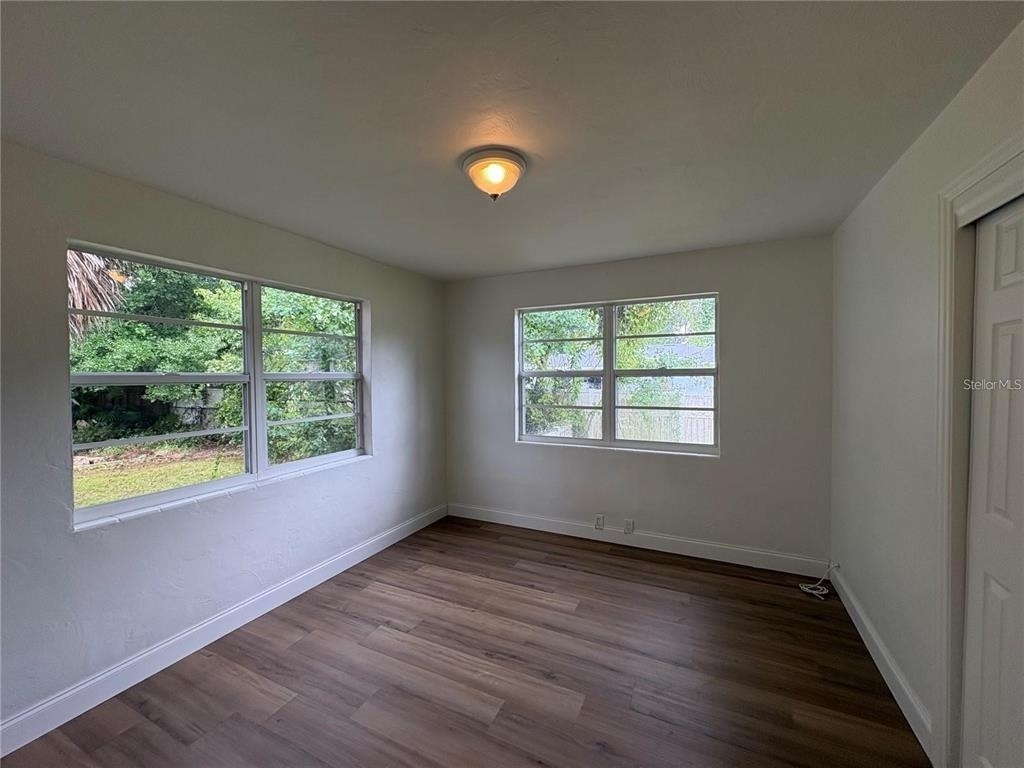 2412 Derbyshire Avenue - Photo 10