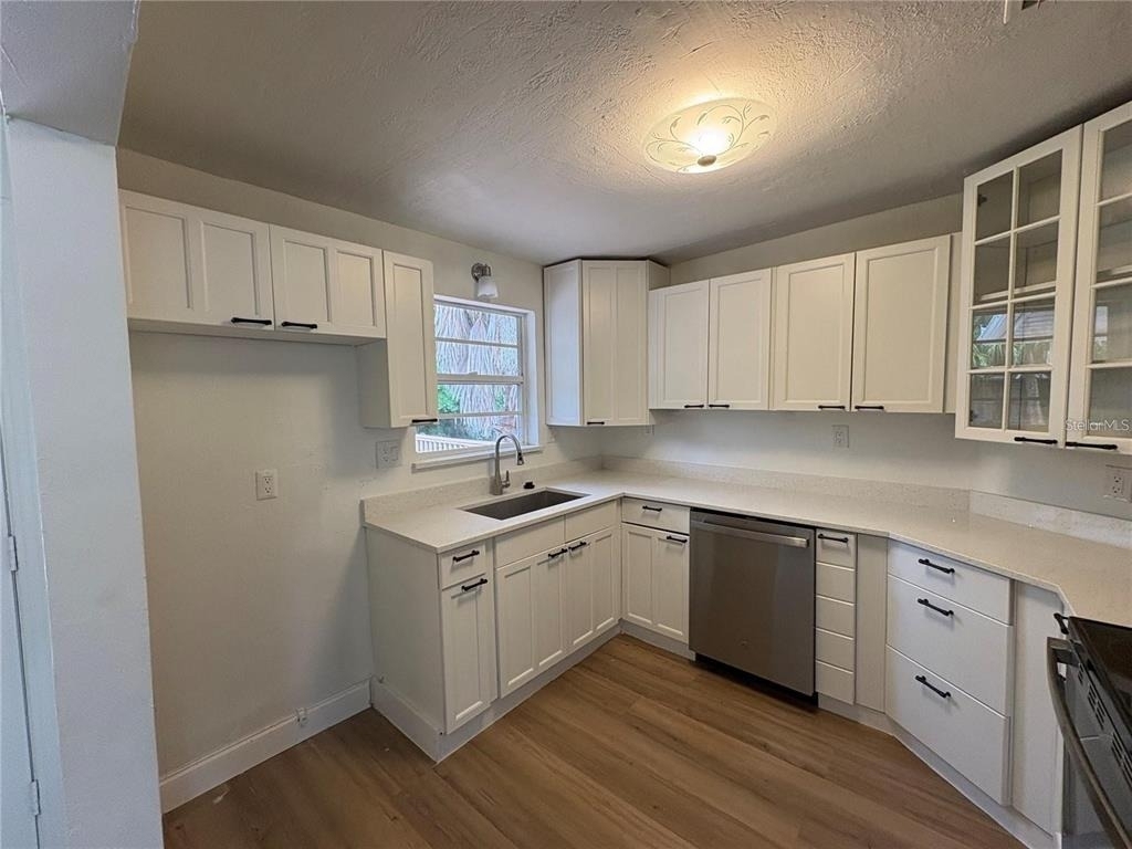 2412 Derbyshire Avenue - Photo 6