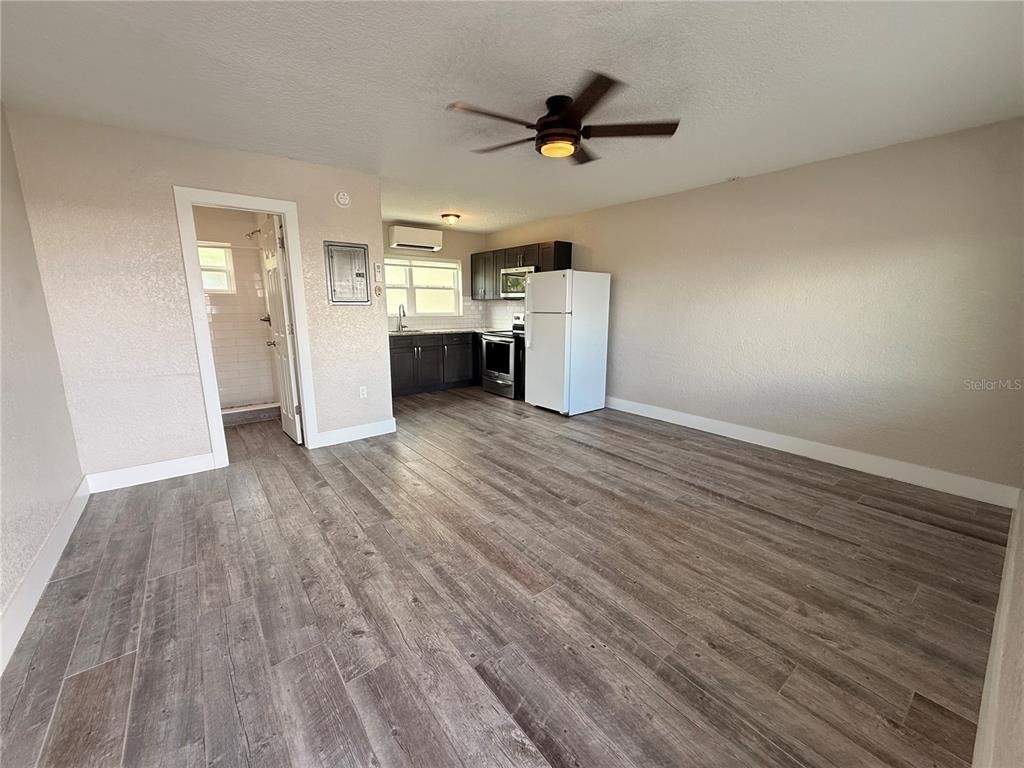 1896 Ocean Shore Boulevard - Photo 4