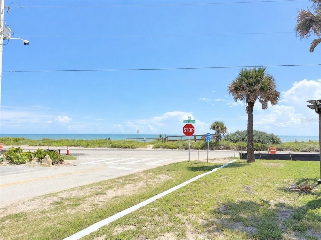 1896 Oceanshore Boulevard - Photo 11