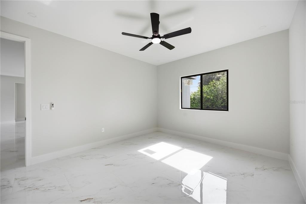 18356 Troon Avenue - Photo 24