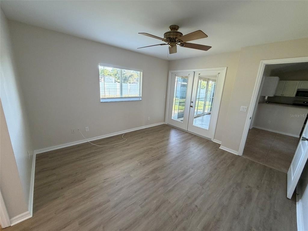 8366 Glover Ave - Photo 7
