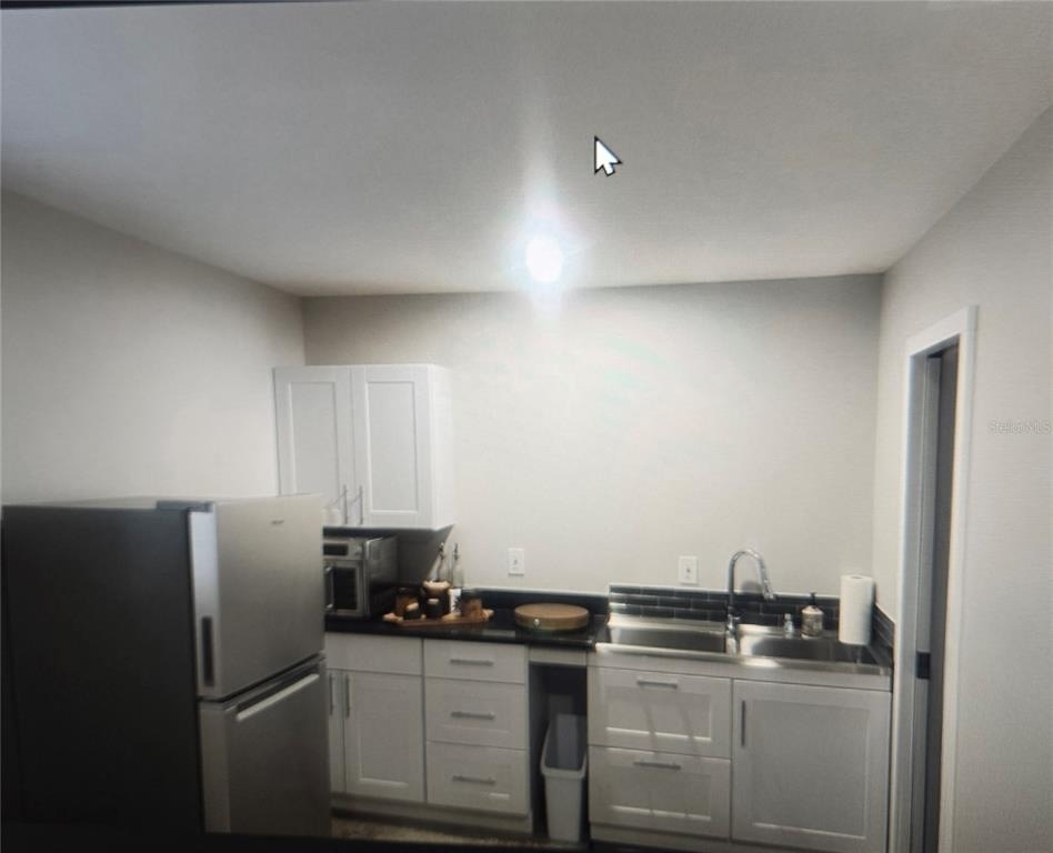 1843 Kenilworth Street - Photo 1
