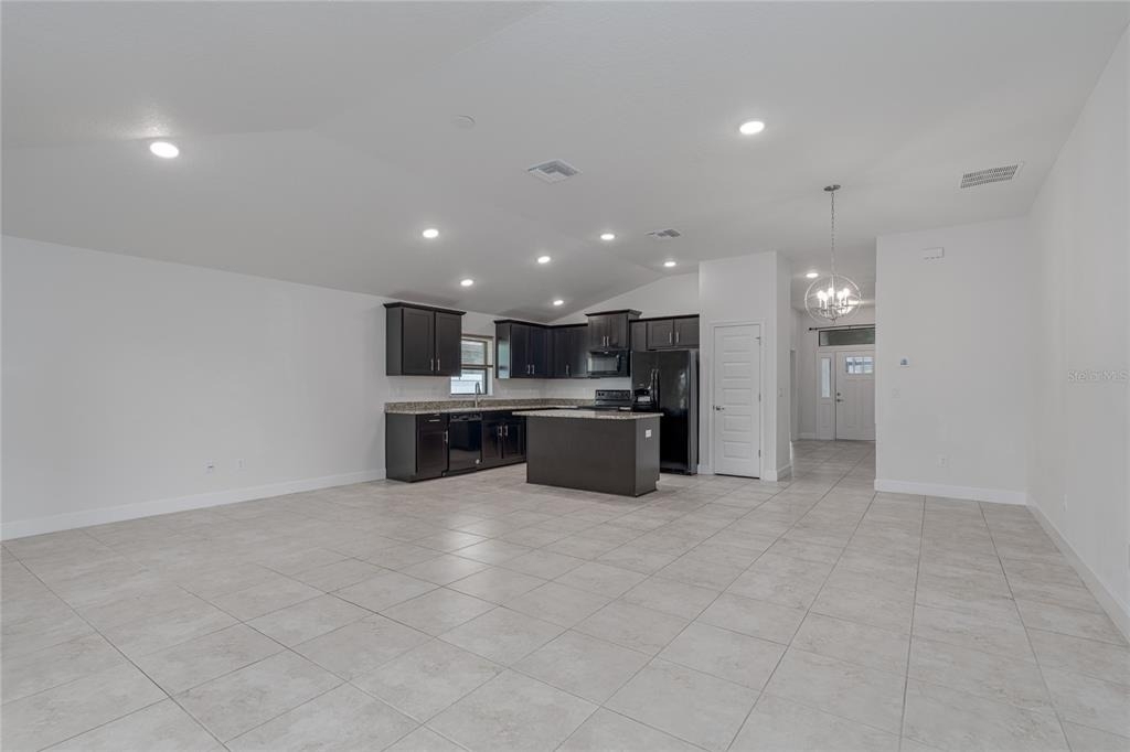 9123 46th Court E - Photo 2