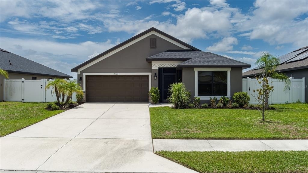 9123 46th Court E - Photo 0