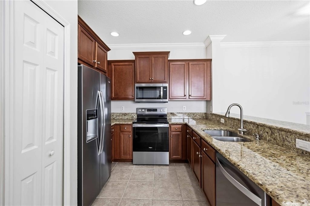 7927 Limestone Lane - Photo 8