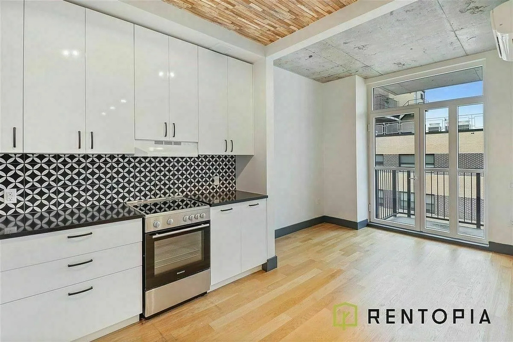 889 Bushwick Avenue #601 - Photo 5
