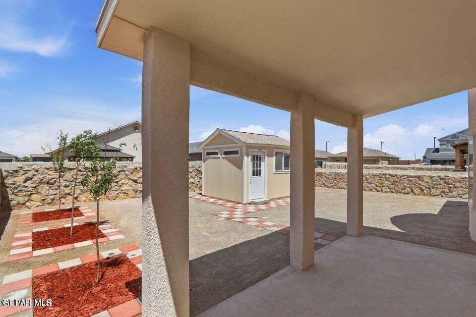 13981 Flora Vista Avenue - Photo 15