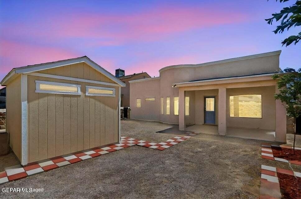 13981 Flora Vista Avenue - Photo 16
