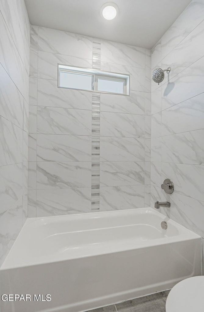 1072 Summer Rain Street - Photo 28