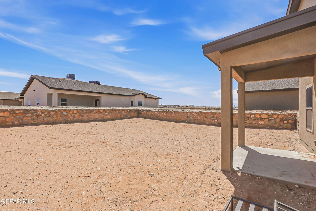 1072 Summer Rain Street - Photo 39