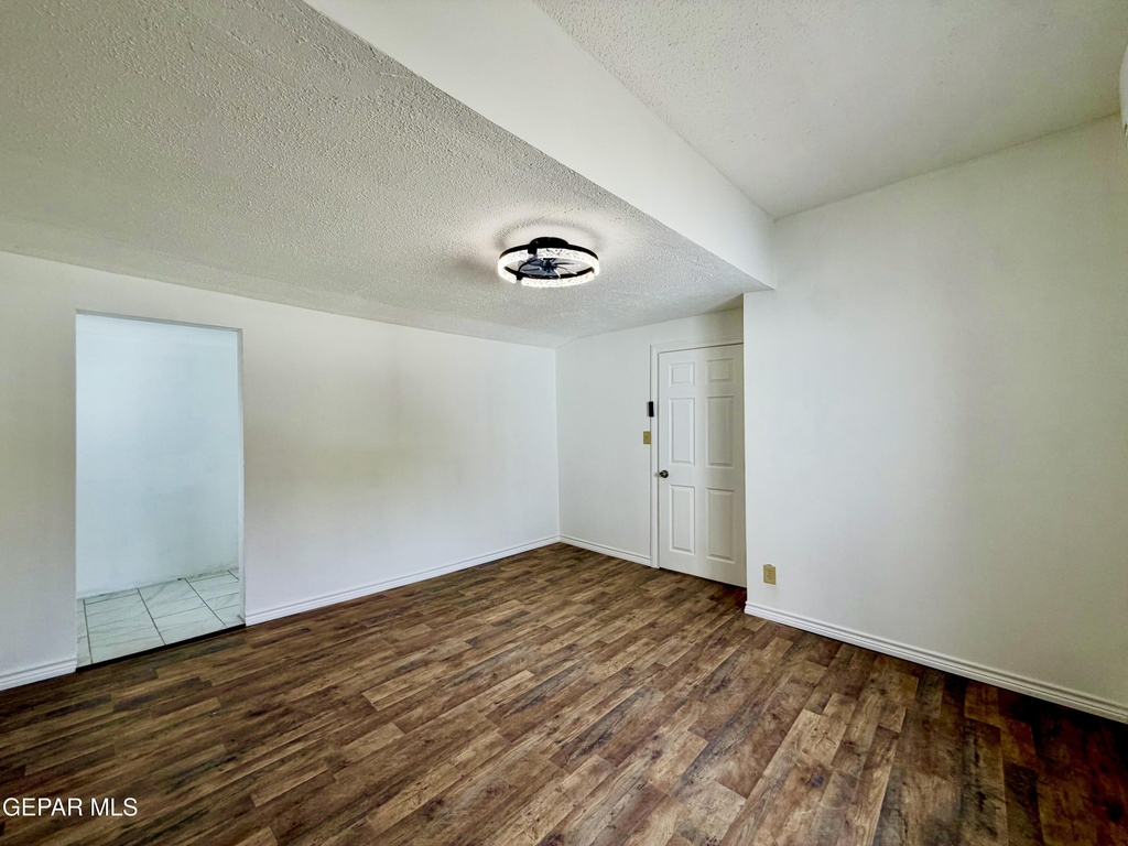 418 S Estrella Street - Photo 21