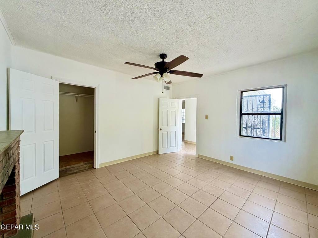 418 S Estrella Street - Photo 3