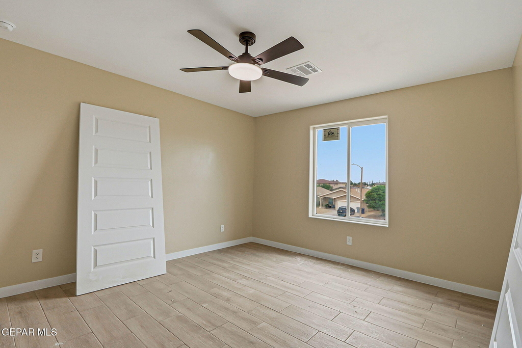 6002 1/2 Pam Mccall Drive - Photo 4