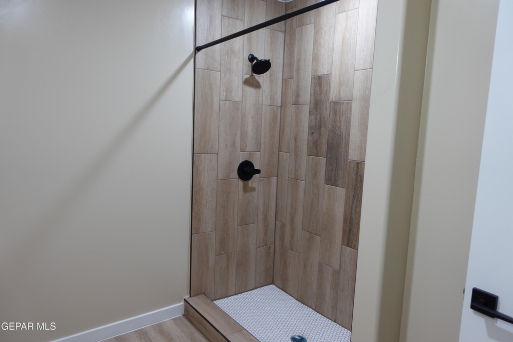 6002 1/2 Pam Mccall Drive - Photo 9
