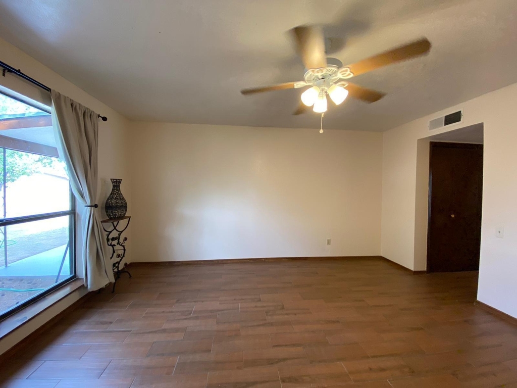 215 Mulberry Avenue - Photo 17