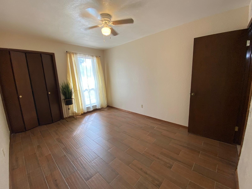 215 Mulberry Avenue - Photo 27