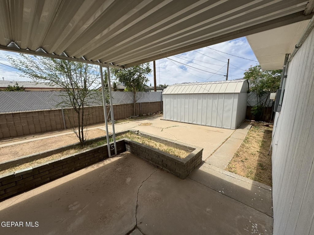 5704 Miami Court - Photo 5
