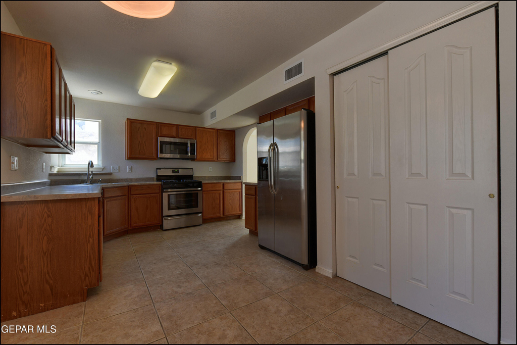253 Summerbrooke Court - Photo 15