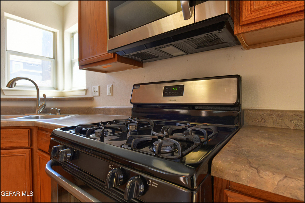 253 Summerbrooke Court - Photo 22