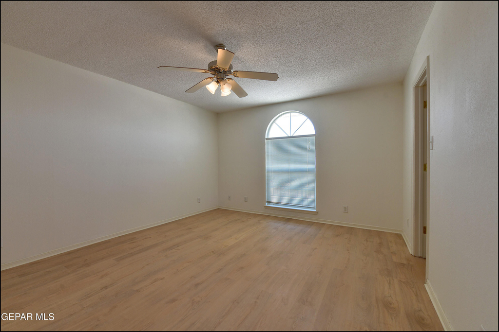 253 Summerbrooke Court - Photo 34